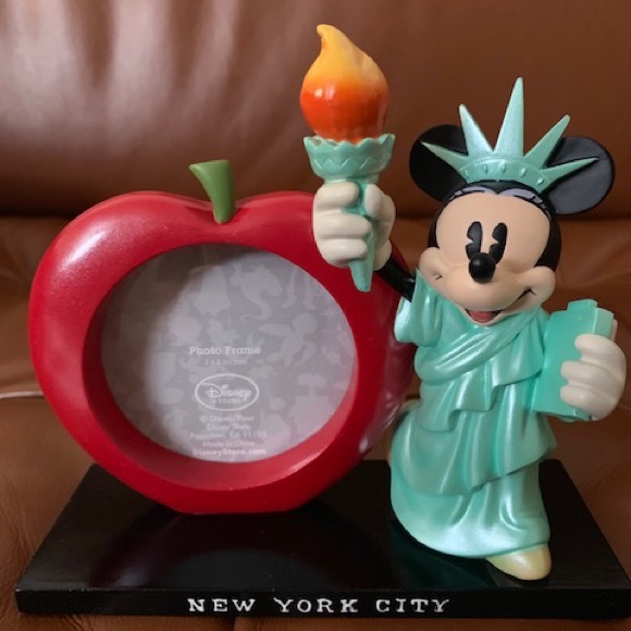 Disney Mickey Mouse frame Statue of Liberty - Picture 3 of 4